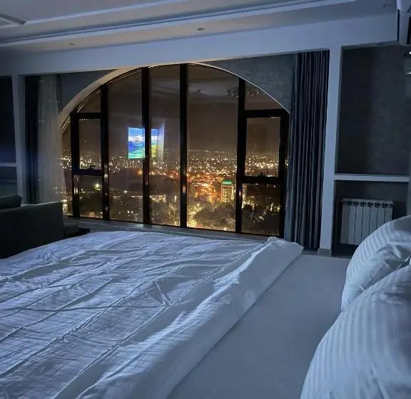 سوییت سوپریور, Panorama