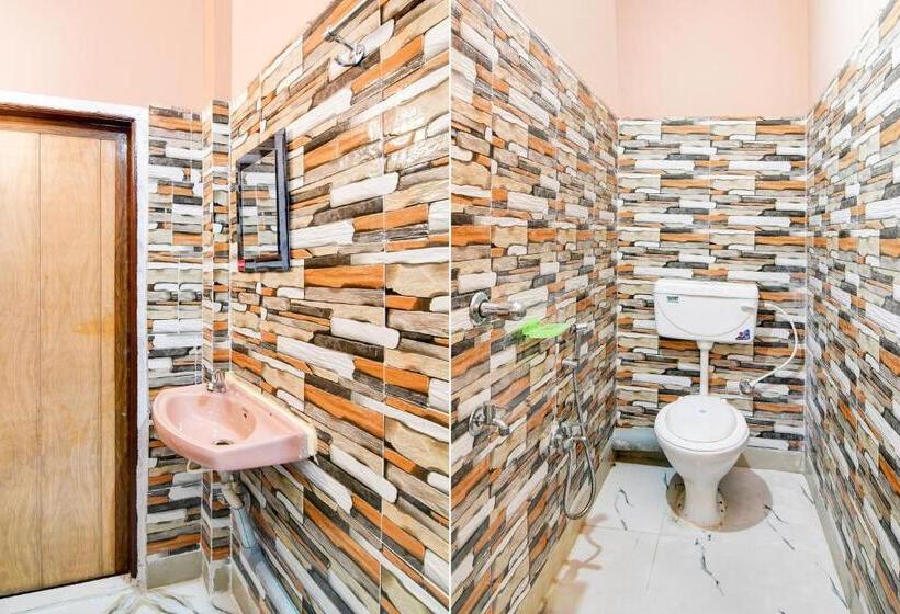 חדר קלאסי לשלושה, Super Oyo Dreams Inn