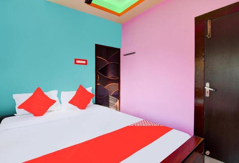 חדר קלאסי לשלושה, Super Oyo Dreams Inn