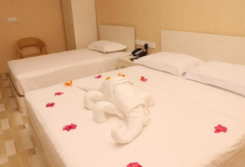 スタンダードトリプルルーム, Nilawin Hotels & Resorts