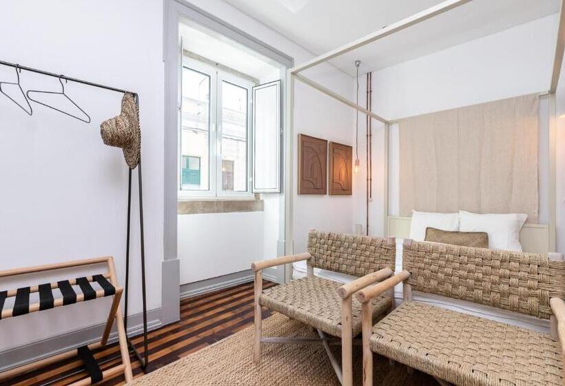 Люкс Повышенной Комфортности, Amália Boutique Suites & Studios   By @ Rita´s Place