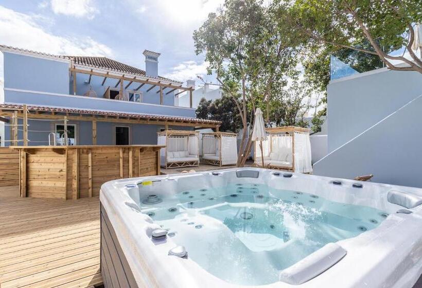 Люкс Повышенной Комфортности, Amália Boutique Suites & Studios   By @ Rita´s Place