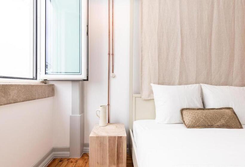 스탠다드 스튜디오 (테라스구비), Amália Boutique Suites & Studios   By @ Rita´s Place