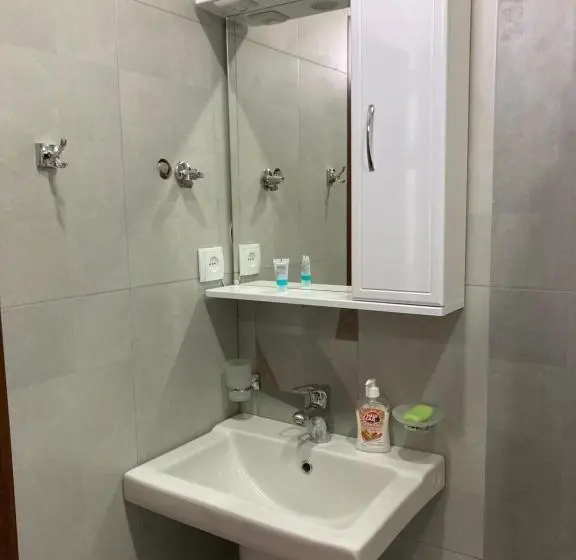 اتاق استاندارد, Green Garden Guest House