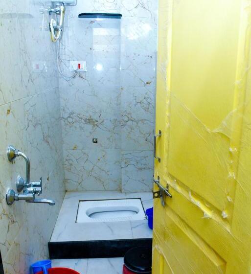 豪华家庭房间, Krushna Guest House