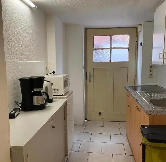 2ベッドルームアパートメント, Van Kim 2 Souterrain Monteurwohnung