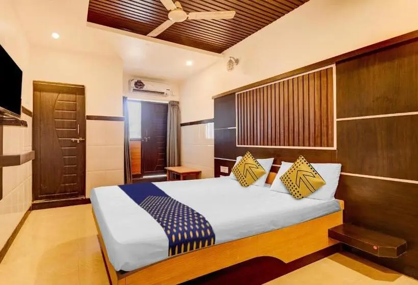 トリプルクラシックルーム, Spot On Hotel Shree Mahalaxmi Residency