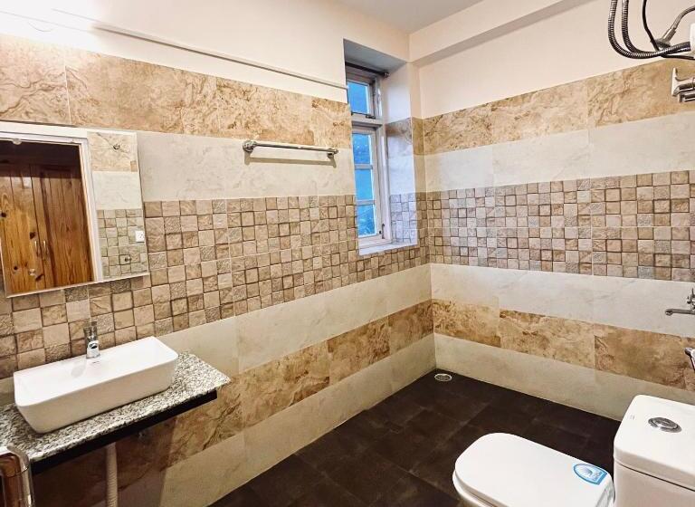 غرفة سوبيريور سرير كينج, Flüstern  A Boutique Hostel