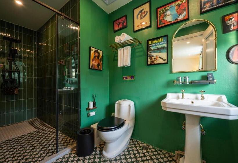 חדר סטנדרט נוף לבריכה, 911 Surf Villa