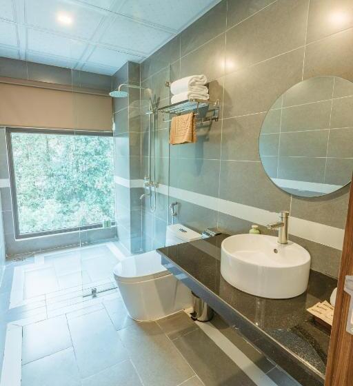 اتاق استاندارد با بالکن, Sapa Yen