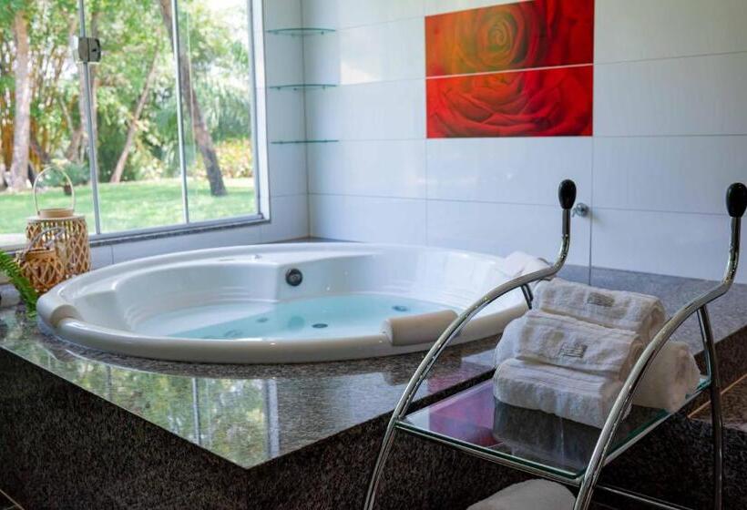 جناح مزود بجاكوزى, Spa Agua Milagrosa