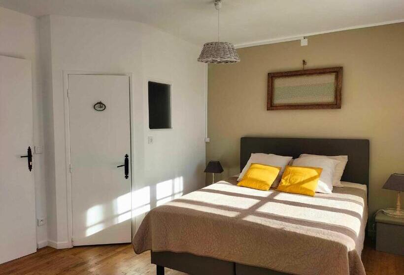 غرفة قياسية مزوَّدة بشُرفة, Chambres D Hôtes B&b   Mas Cinq Sols