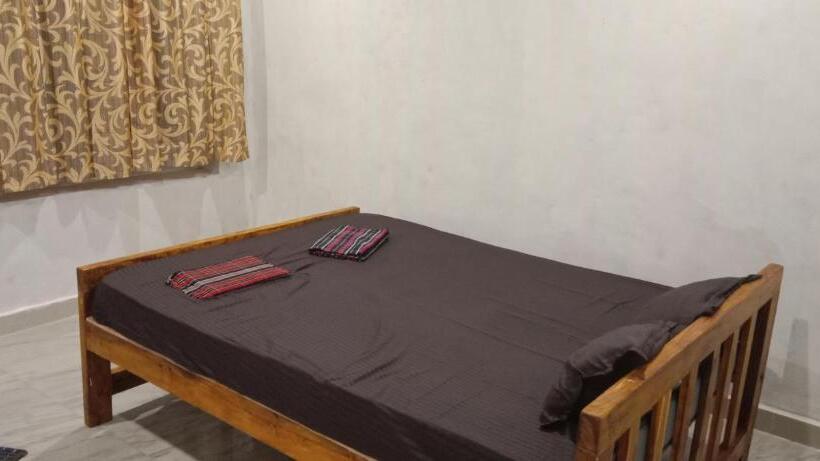 标准间, Coconut Tree Cafe