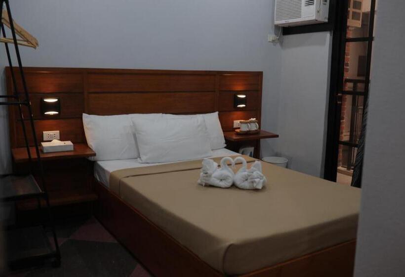 Pokój Standard, Cerca