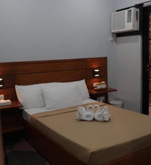 Pokój Standard, Cerca