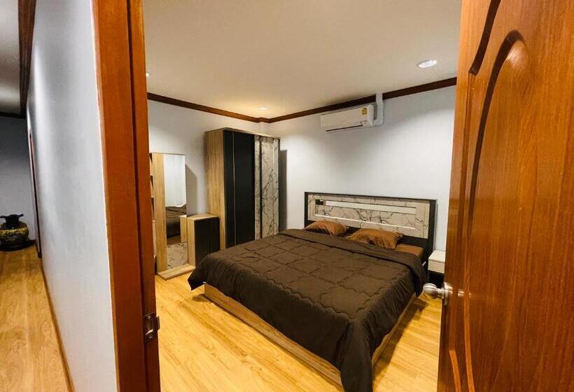 اتاق لوکس چهار تخته, Private Rooms In Phatumwan Chula Near Samyan, Chinatown, Jay O Siam Center, Central World Middle Of