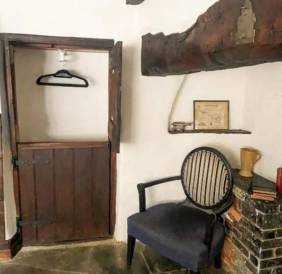 デラックスルーム, The New Inn