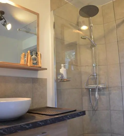 マウンテンビュースタンダードルーム, Chambre D Hôtes Jacuzzi L Envol Du Coquelicot
