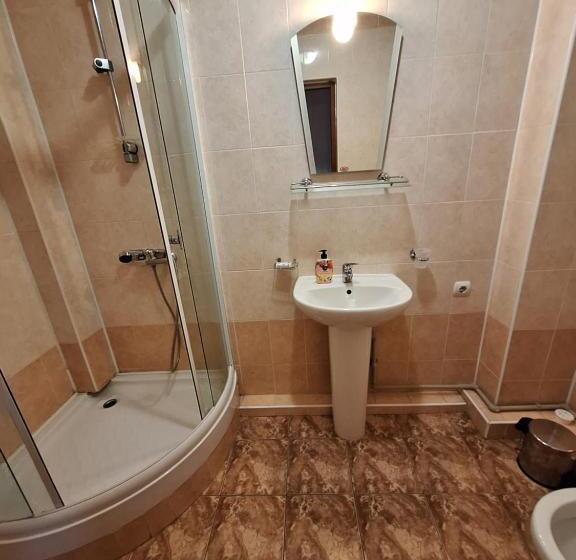 Quarto Triplo Estandar, барселона