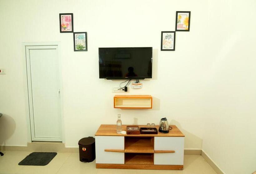 套房, Aruna Residency