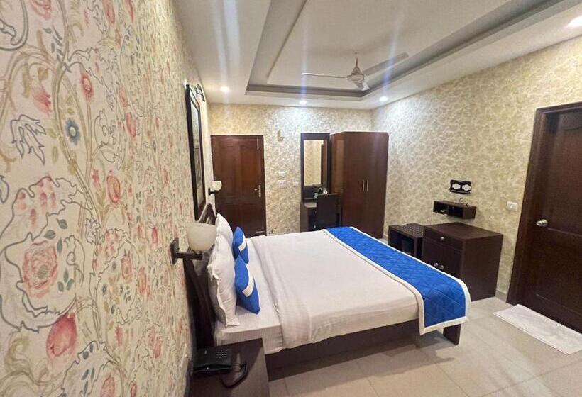 Quarto Estandar, Nikko Blue   Boutique