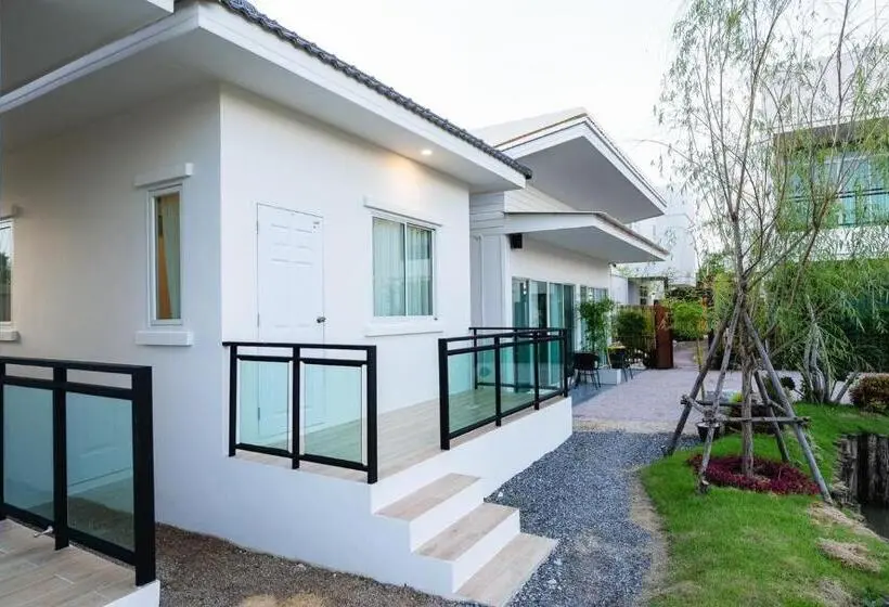 Villa 1 Makuuhuone Puutarhanäkymä, Yunoya Riverside Villa