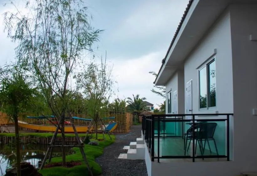 Villa 1 Makuuhuone Puutarhanäkymä, Yunoya Riverside Villa