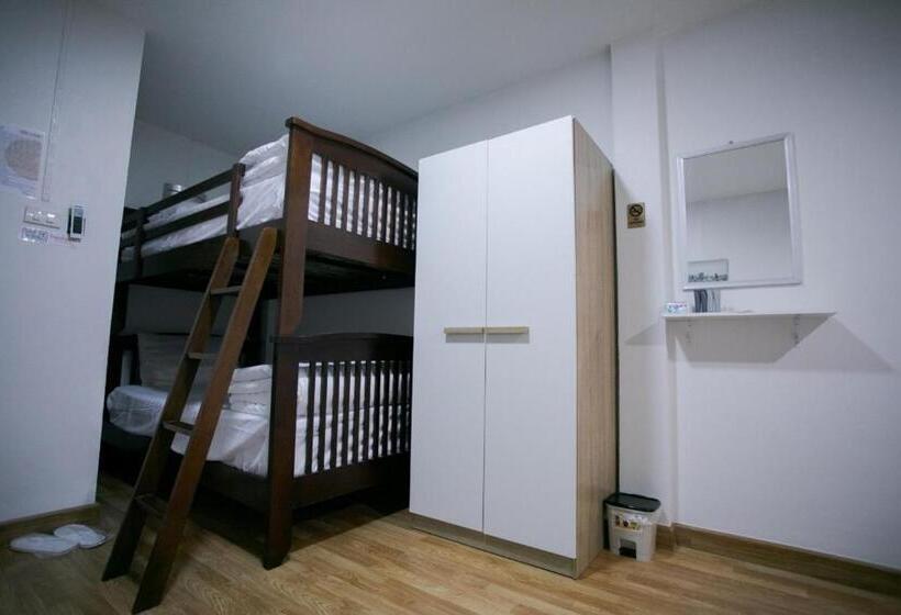 Семейный Номер, Delizia De Budget พักได้ 2 ท่าน