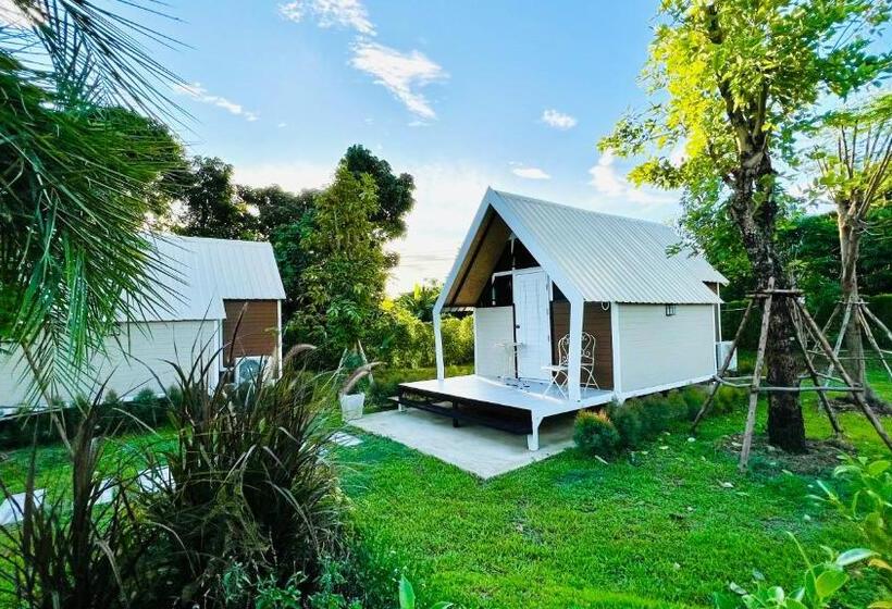 Standard Bungalow Garden View, Baansuan Marigold บ้านสวนมาลีโกลด์