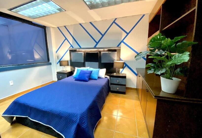Quarto Estandar Banheiro Compartilhado, Roomies Hostel Cibeles
