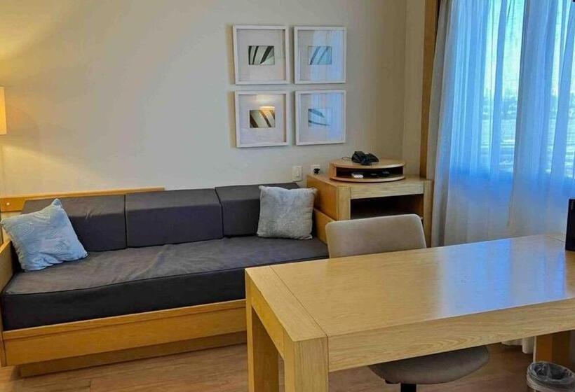 سوییت, Suite Hotel Congonhas Aeroporto Uh 201
