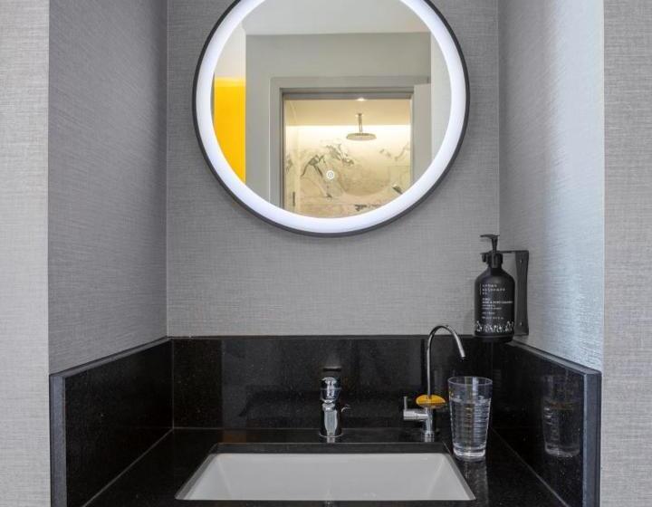 اتاق سوپریور, Mi Rochor