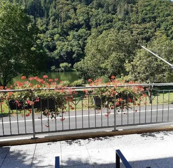 Standard-huone, Haus Moselliebe Charmantes Fruehstuecks Zimmer Mit Balkon Und Blick Auf Die Mosel Raucherfreihaus