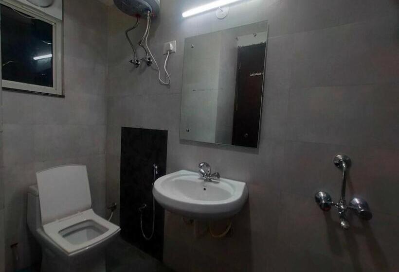 Трехместный Номер Классика, Spot On Al Hotels Inn