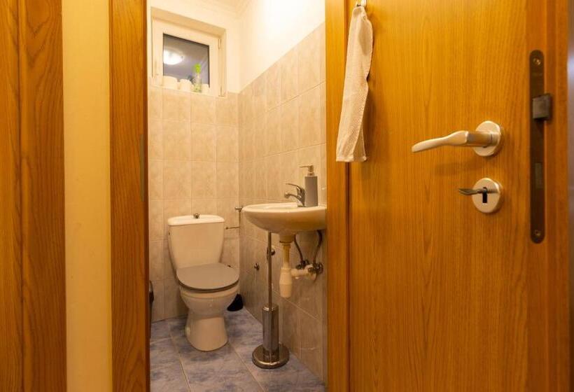 فيلا غرفة نوم واحدة مع مسبح, Szelidi Apartmanok