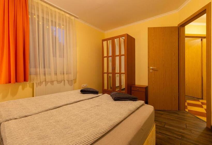 فيلا غرفة نوم واحدة مع مسبح, Szelidi Apartmanok