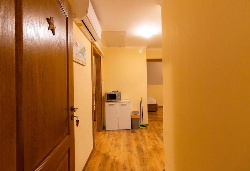Апартаменты 2 Спальни, Szelidi Apartmanok