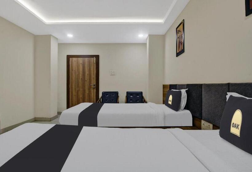 Трехместный Номер Классика, Collection O Hotel Swagath Pride