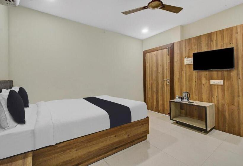 Трехместный Номер Классика, Collection O Hotel Swagath Pride