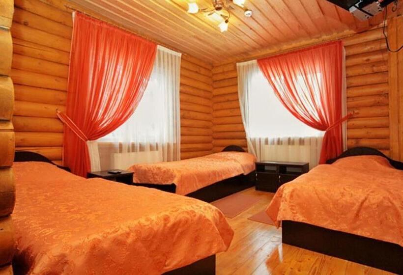 Habitación Triple Estándar, 12місяців