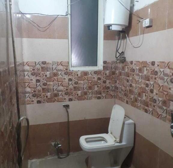 חדר קלאסי לשלושה, Oyo 80831b The Royal Galaxy