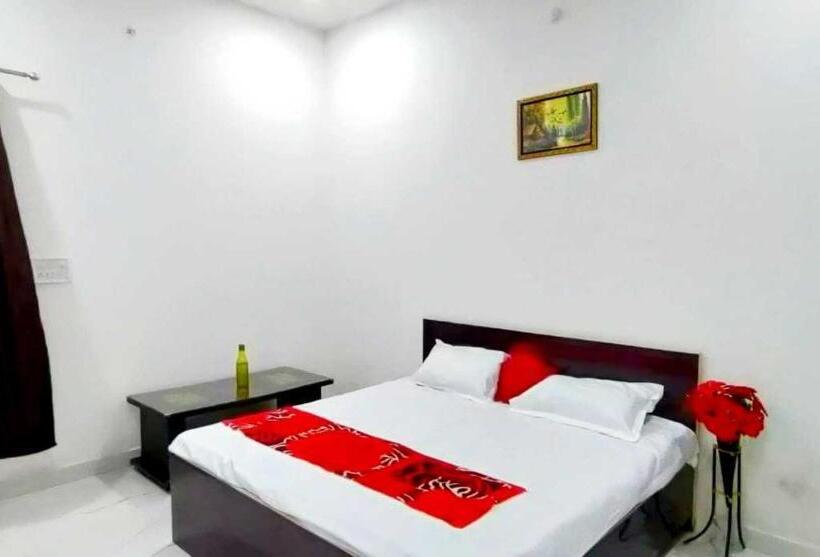 غرفة كلاسيكية ثلاثية, Oyo The Valentine