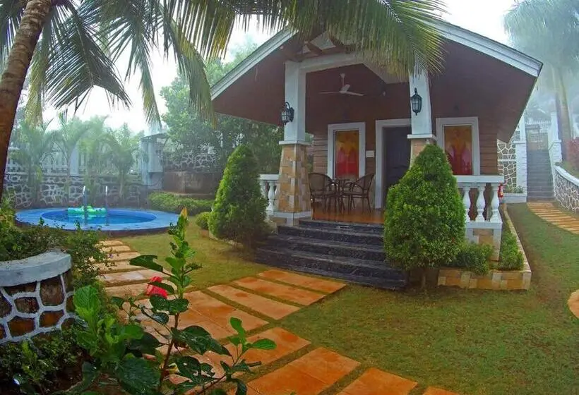 デラックスルーム, Siddhant Hill Resort