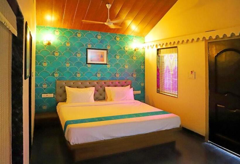 Люкс с Бассейном, Siddhant Hill Resort