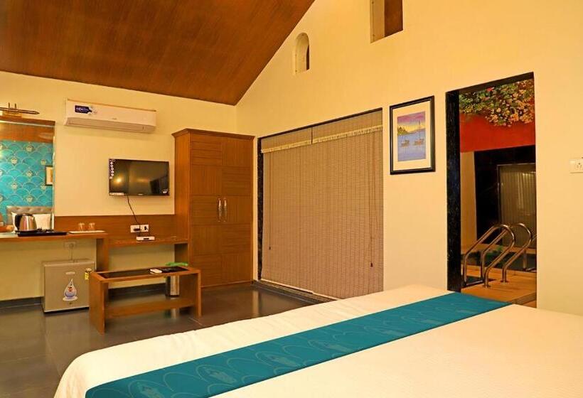 סוויטה עם בריכה, Siddhant Hill Resort