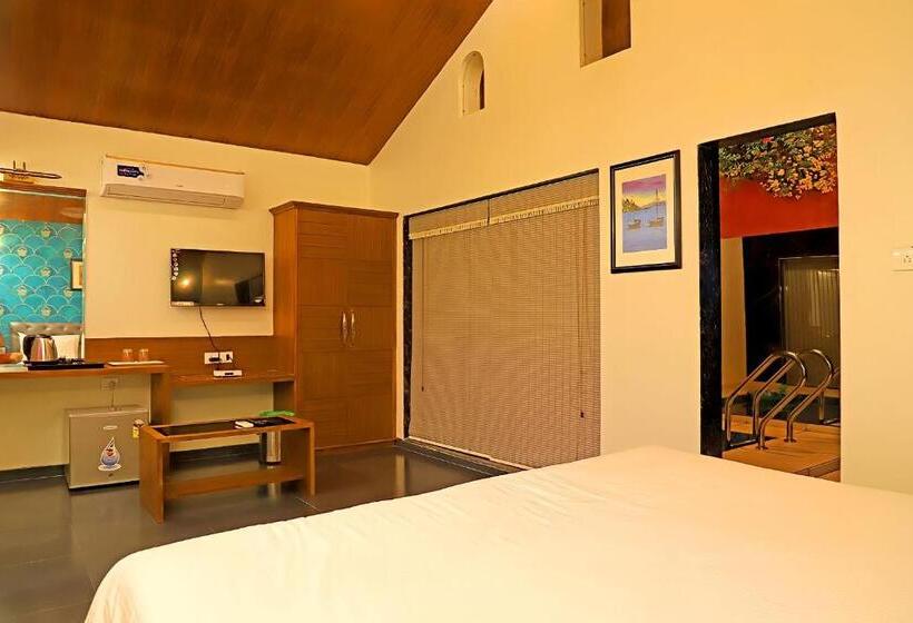 סוויטה עם בריכה, Siddhant Hill Resort