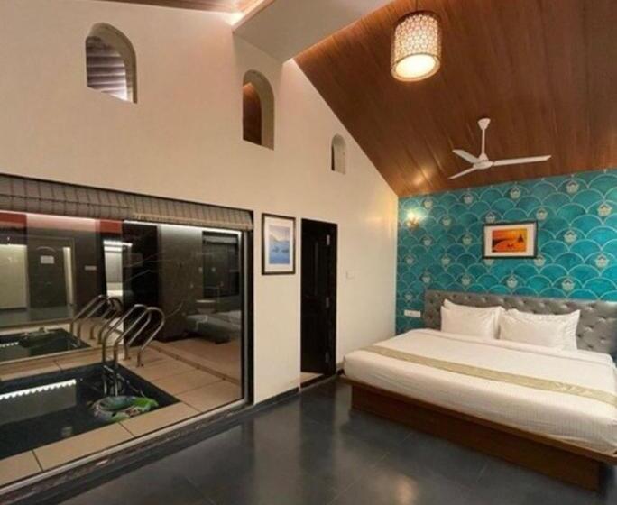 Люкс с Бассейном, Siddhant Hill Resort