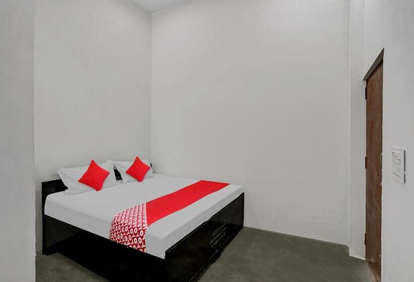 トリプルクラシックルーム, Spot On 81130 Happy Stay