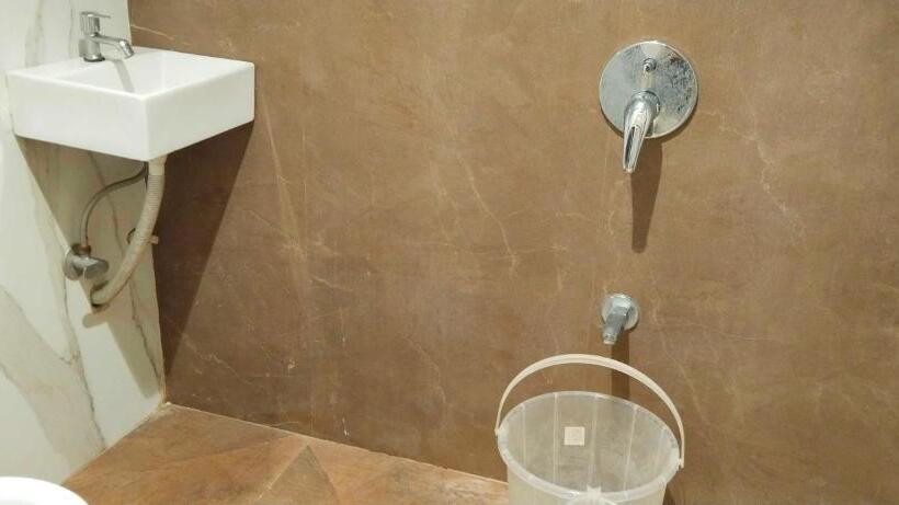 اتاق کلاسیک سه تخته, Al Ibrahim