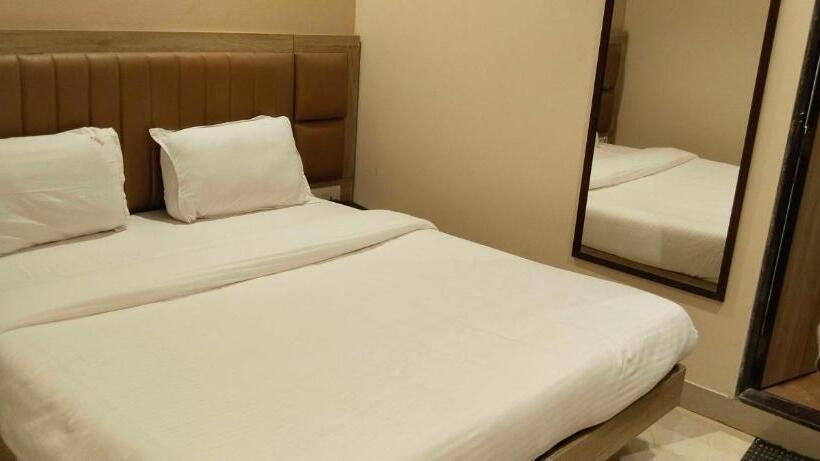 اتاق کلاسیک سه تخته, Al Ibrahim